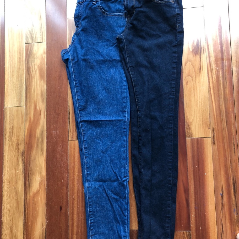 2 pairs for $20 - Women’s Skinny Mid-Rise - Forever21 Jeans - Size US 25 - Picture 2 of 2
